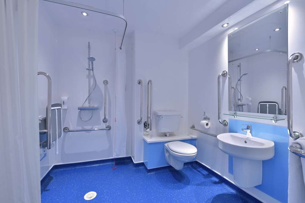 Travelodge Cameron Toll Hotel Edimburgo Habitación foto